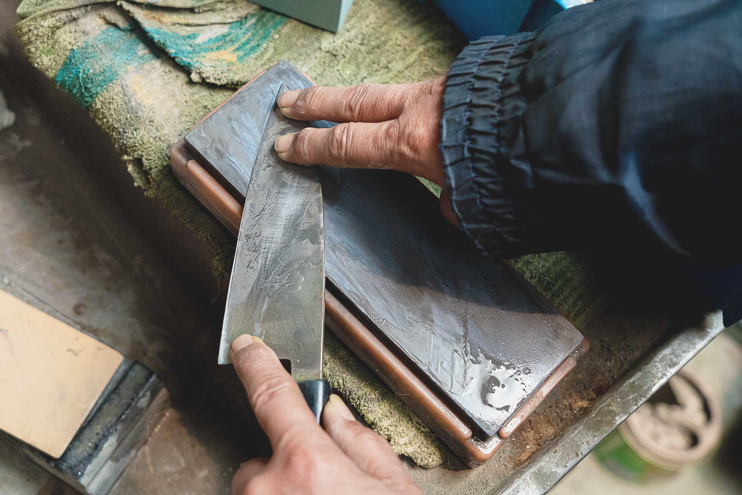 HEART KNIFE - ハートナイフ_職人による包丁のメンテナンスサポート